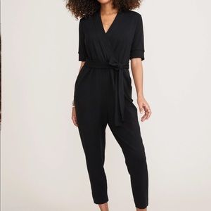 Hatch Collection Maternity “Nurse-to-Errands” Black Jumper